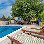 Semesterbostad Awesome In Vodice
