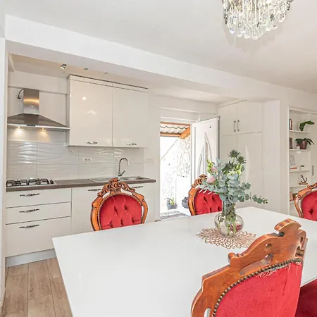 Lovely In With Kitchen * Vodice