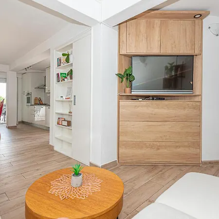 Lovely In With Kitchen Holiday home Vodice